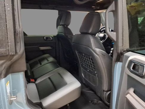 Used 2023 Ford Bronco Black Diamond w/ Sasquatch Package AWD/4WD image 11