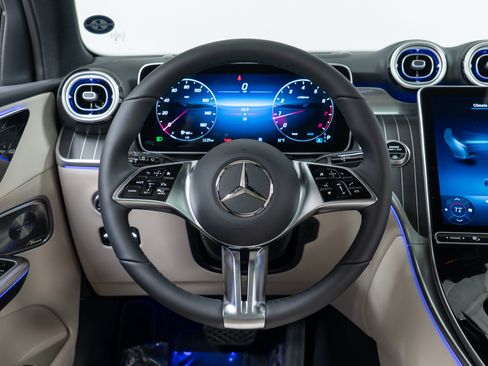 New 2026 Mercedes-Benz GLC 300 4MATIC image 17