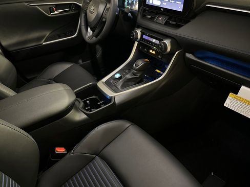 New 2025 Toyota RAV4 XSE image 18