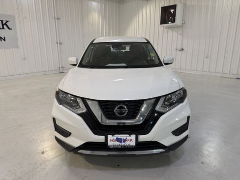 Used 2020 Nissan Rogue S image 8