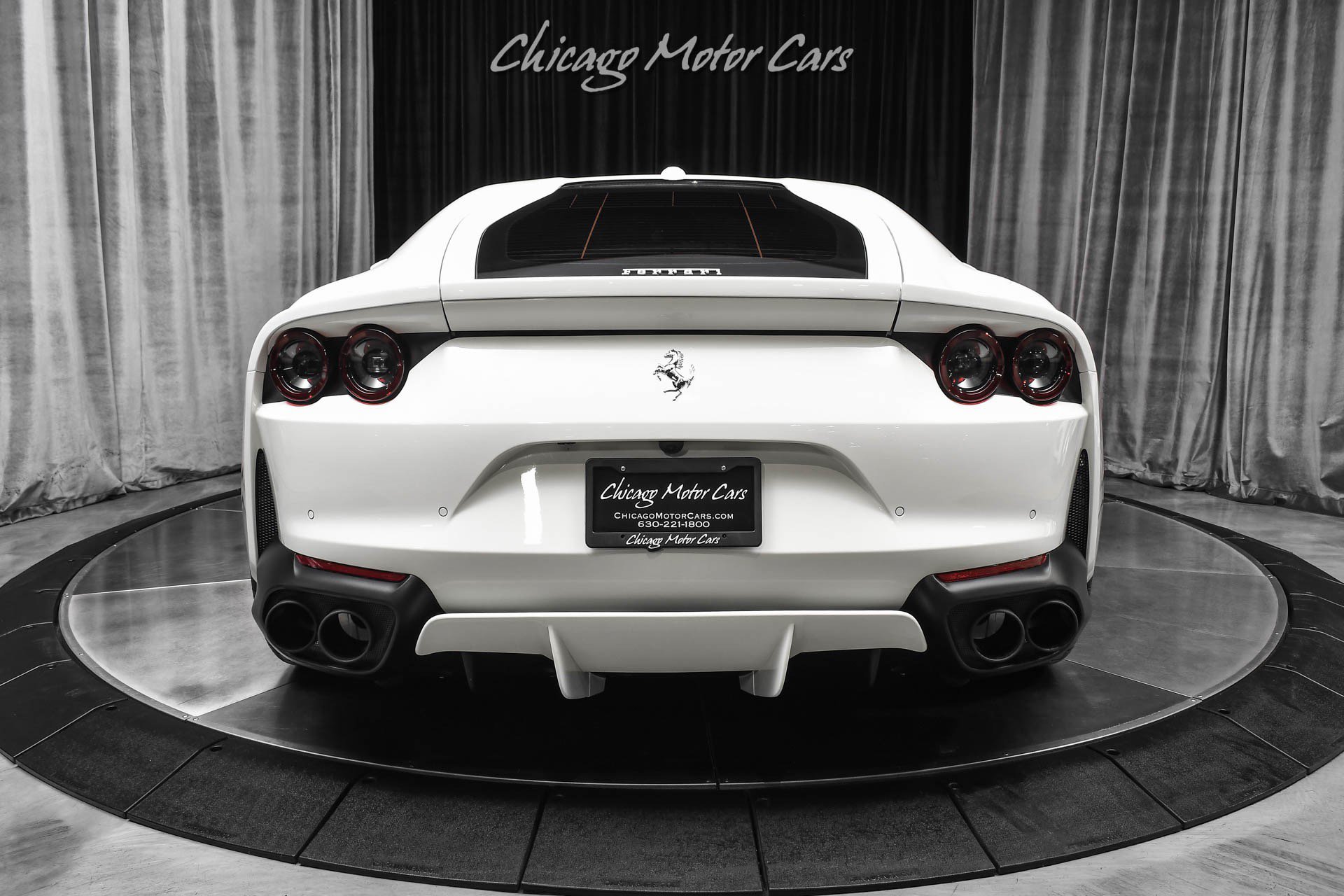 Used 2020 Ferrari 812 Superfast RWD image 4