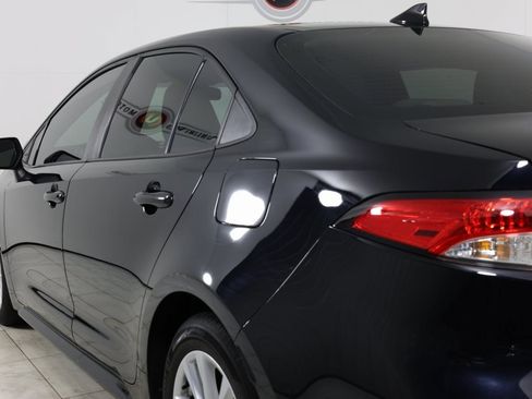 Used 2023 Toyota Corolla LE image 43