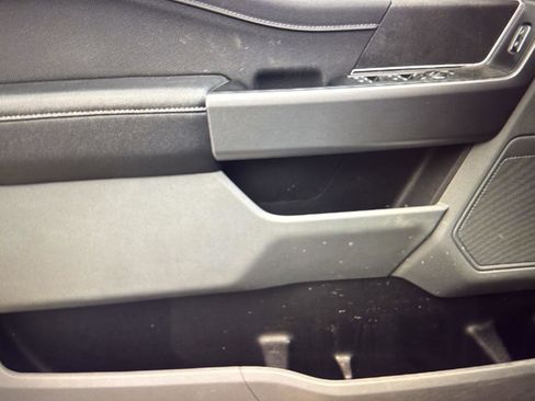 Used 2025 Ford F150 XLT w/ Equipment Group 301A Standard image 11