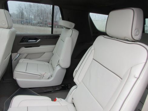 New 2026 GMC Yukon Denali image 13