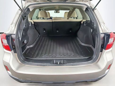 Used 2017 Subaru Outback 2.5i Premium AWD/4WD image 14