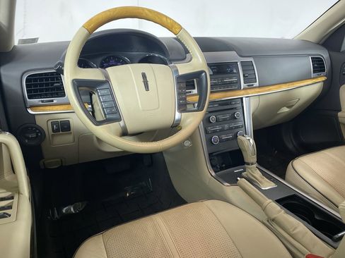 Used 2012 Lincoln MKZ image 2