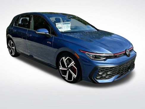 New 2026 Volkswagen GTI SE image 3