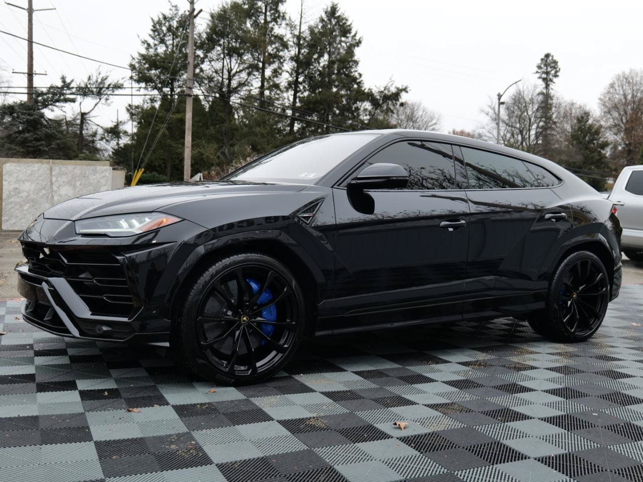 Used 2021 Lamborghini Urus AWD/4WD image 10