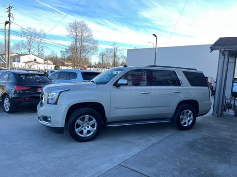 Used 2015 GMC Yukon SLT AWD/4WD image 4