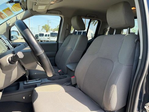 Used 2019 Nissan Frontier SV RWD image 18
