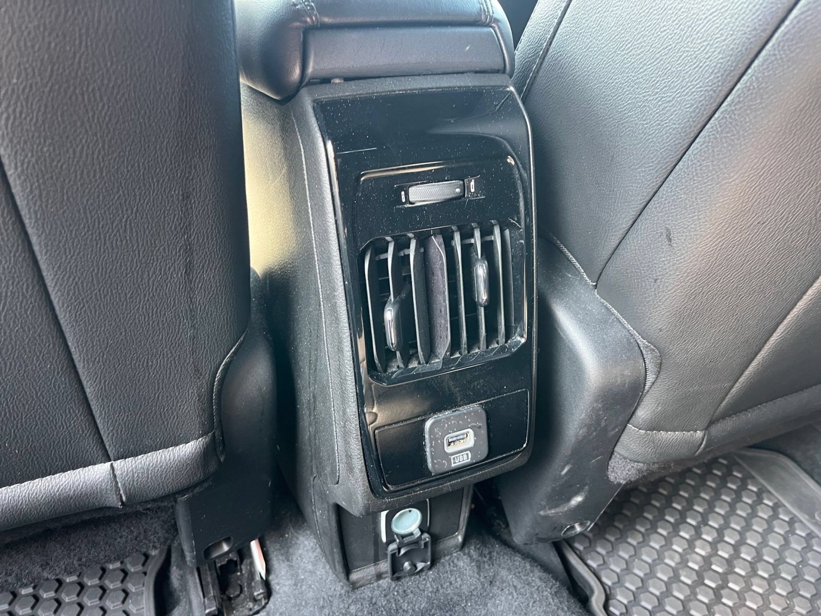 Used 2025 Jeep Compass Trailhawk AWD/4WD image 21