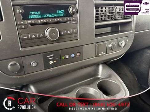 Used 2017 Chevrolet Express 3500 LT w/ LT Preferred Equipment Group image 21