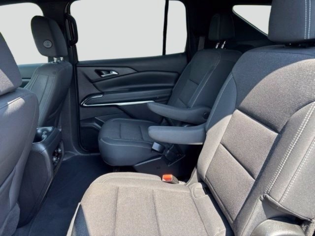 Used 2025 Chevrolet Traverse LT AWD/4WD image 31