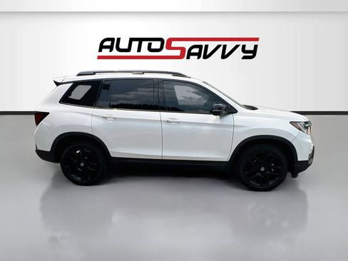 Used 2024 Honda Passport Black Edition image 8