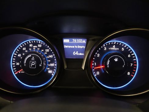 Used 2016 Hyundai Genesis 3.8 image 18