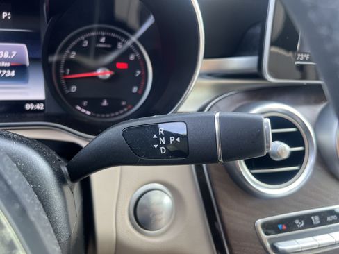 Certified 2019 Mercedes-Benz GLC 300 4MATIC image 26