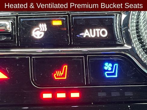 Certified 2022 Lincoln Corsair Reserve w/ Equipment Group 201A image 15