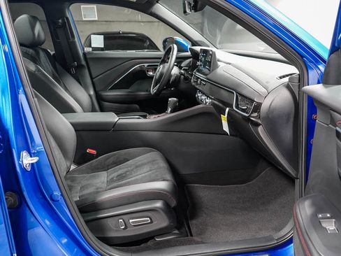 Certified 2025 Acura ADX A-Spec image 19