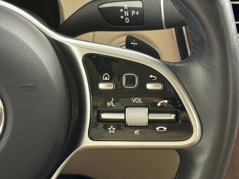 Used 2021 Mercedes-Benz GLC 300 4MATIC image 28