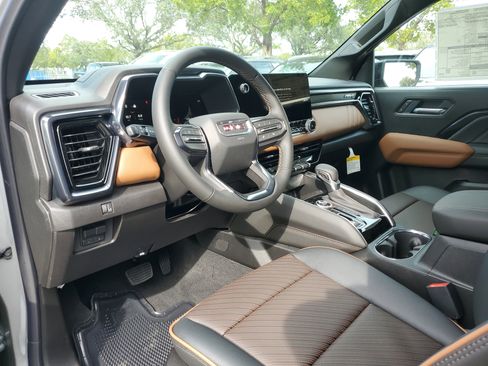 New 2026 GMC Canyon AT4 w/ Technology Plus Package image 11
