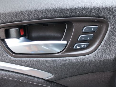 Used 2020 Acura MDX SH-AWD w/Technology Pkg Sport image 16