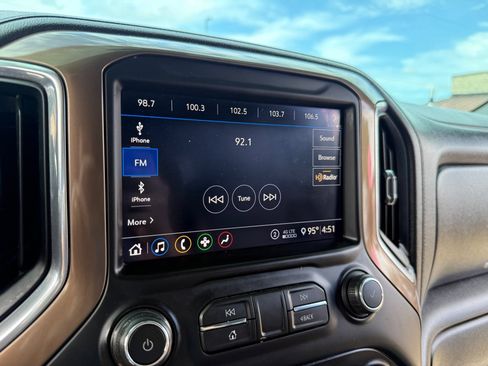 Used 2020 Chevrolet Silverado 2500 LT w/ Texas Edition AWD/4WD image 33