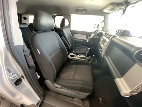 Used 2007 Toyota FJ Cruiser 4WD image 22