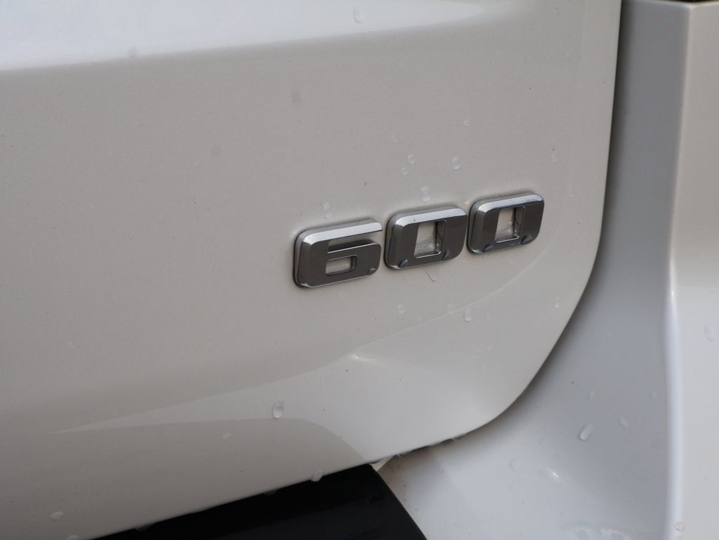 Used 2021 Cadillac Escalade Premium Luxury Platinum w/ Heavy-Duty Trailer Package AWD/4WD image 9