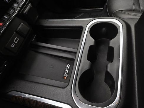 Used 2019 GMC Sierra 1500 Denali image 36