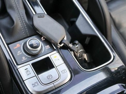 Used 2024 Kia Telluride SX Prestige AWD/4WD image 27