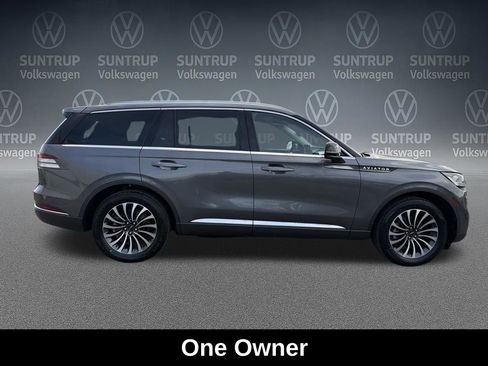 Used 2023 Lincoln Aviator Reserve AWD/4WD image 7