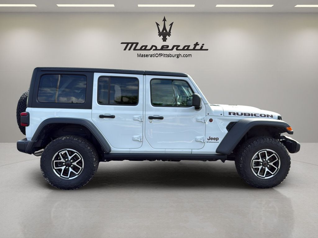 Used 2025 Jeep Wrangler Unlimited Rubicon AWD/4WD image 4