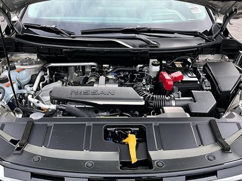 New 2026 Nissan Rogue Platinum image 12