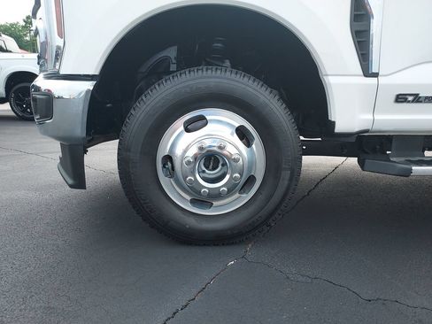 Used 2025 Ford F350 Lariat w/ Chrome Package AWD/4WD image 10