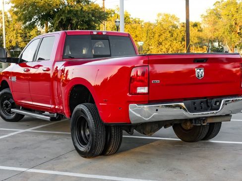 Used 2016 RAM 3500 SLT w/ Cold Weather Group image 10