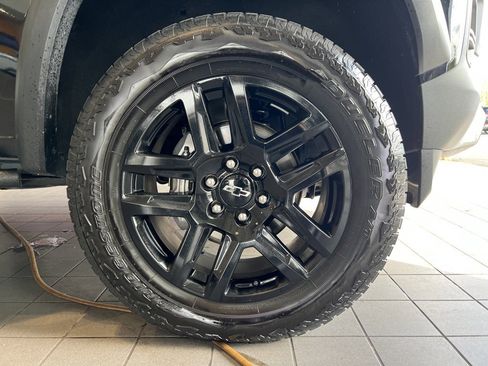 Used 2024 Chevrolet Colorado Trail Boss w/ Safety Package image 15