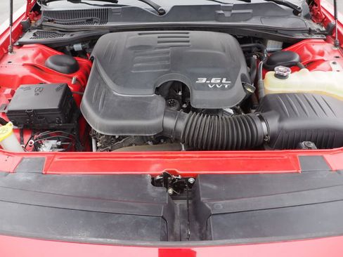 Used 2019 Dodge Challenger GT image 11