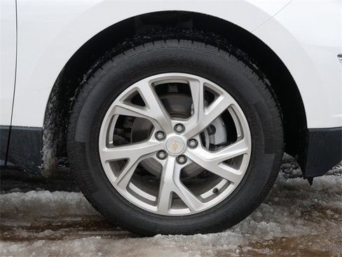 Used 2021 Chevrolet Equinox Premier image 9