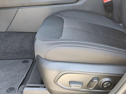 New 2025 Jeep Grand Cherokee Laredo X RWD image 22