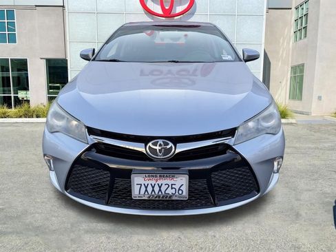 Used 2017 Toyota Camry SE FWD image 4