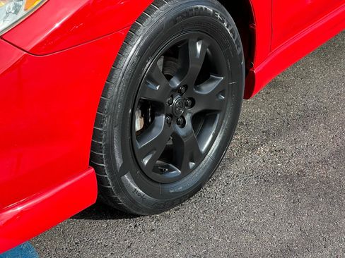 Used 2004 Toyota Matrix image 8