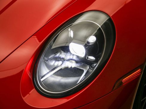 Certified 2022 Porsche 911 Carrera S RWD image 11