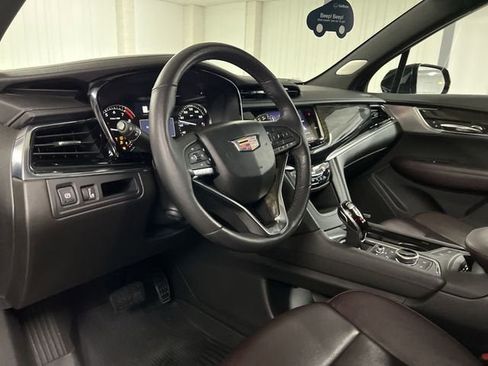 Certified 2020 Cadillac XT6 Premium Luxury FWD image 10