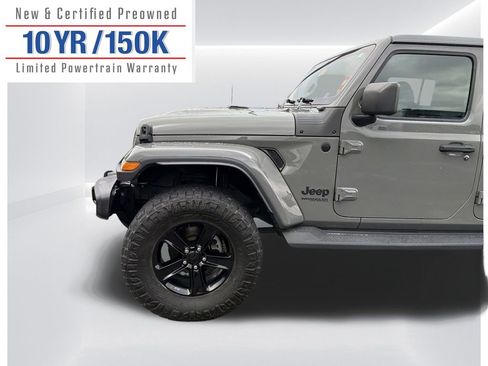 Used 2020 Jeep Wrangler Unlimited Sahara image 11