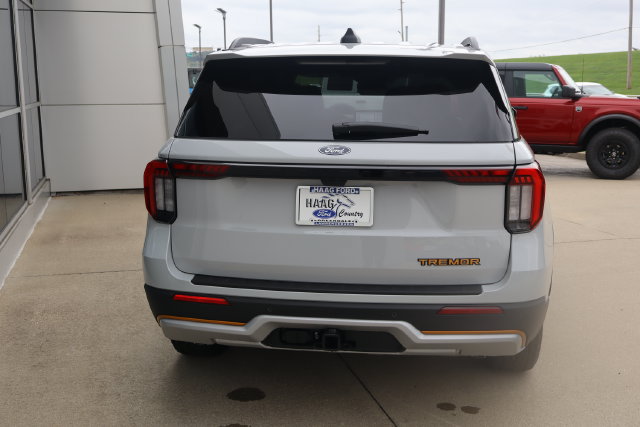 New 2027 Ford Explorer Tremor w/ Tremor Convenience Package AWD/4WD image 4