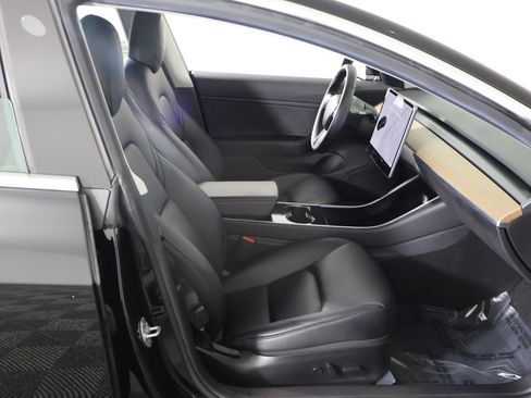 Used 2019 Tesla Model 3 Standard Range Plus image 28