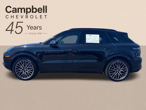 Used 2023 Porsche Cayenne AWD/4WD image 2