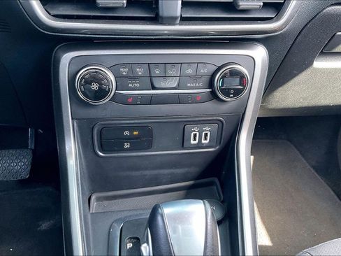 Certified 2018 Ford EcoSport SE w/ SE Convenience Package FWD image 33
