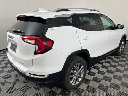 Used 2023 GMC Terrain SLT AWD/4WD image 13