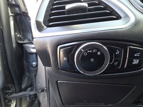 Used 2024 Ford Edge Titanium image 20